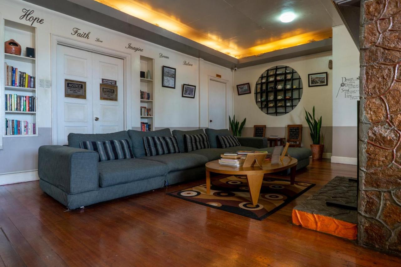 Old Orangewood Bed & Breakfast Baguio City Exterior photo